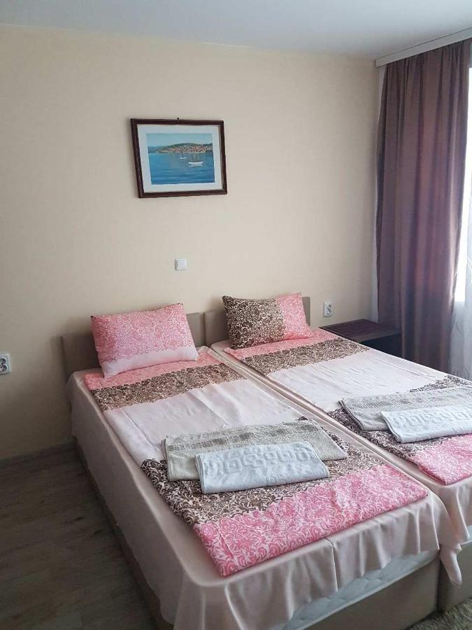 Guest House Ginek أوهغيد الغرفة الصورة